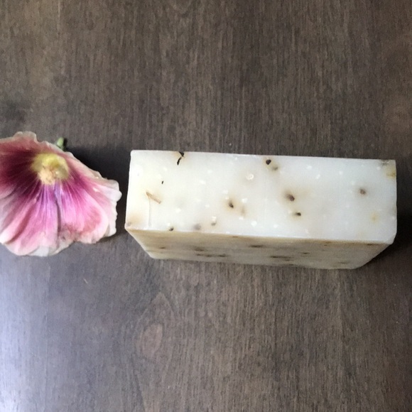 Organic PEPPERMINT CANDY cold press bar soap - Picture 4 of 8